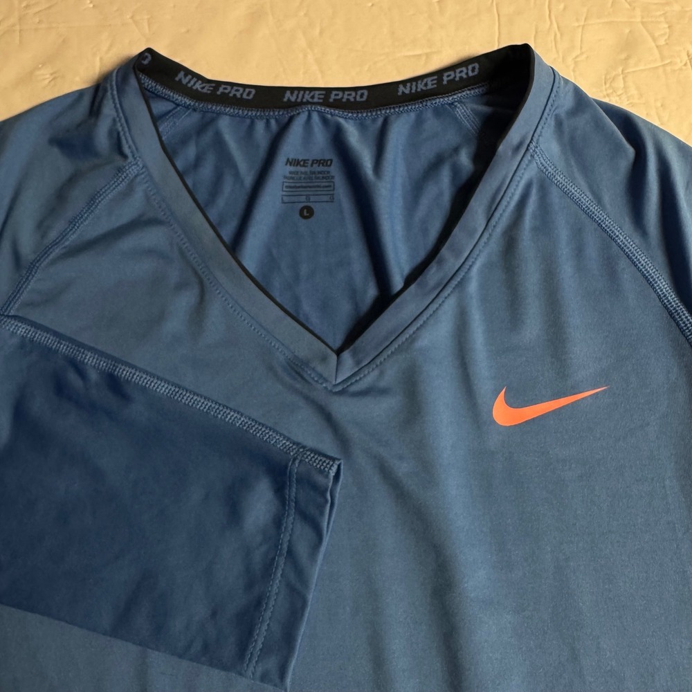 Nike Pro Women Blue Dri-FIT Long Sleeve V-Neck Training Top Size Large